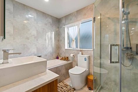 Photo of property in 68 Castlebane Drive, Flat Bush, Auckland, 2019