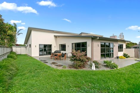 Photo of property in 26 Watkins Road, Cambridge, 3434