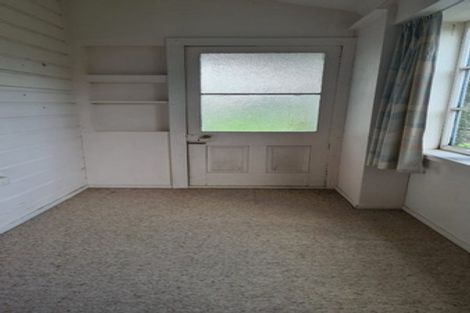 Photo of property in 27 Wood Street, Greytown, 5712