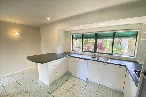 Photo of property in 7 Pukatea Avenue, Albany, Auckland, 0632