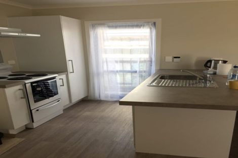 Photo of property in 1 Northolt Road, Fairview Downs, Hamilton, 3214