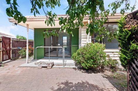 Photo of property in 3 Mchaffies Place, Wainoni, Christchurch, 8061