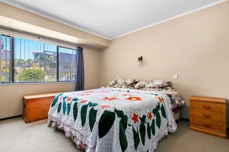 Photo of property in 2 Wells Avenue, Mount Maunganui, 3116