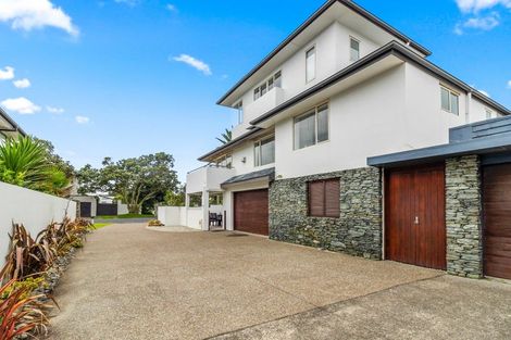 Photo of property in 1/22 Tiri Road, Milford, Auckland, 0620
