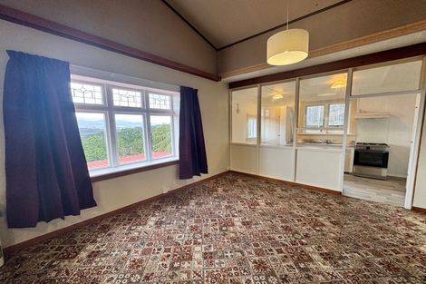 Photo of property in 68 Mortimer Terrace, Brooklyn, Wellington, 6021
