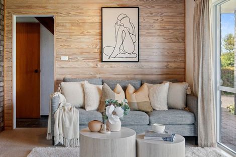 Photo of property in 2 Judith Place, Owhata, Rotorua, 3010