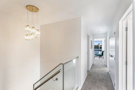 Photo of property in 23a West Harbour Drive, West Harbour, Auckland, 0618