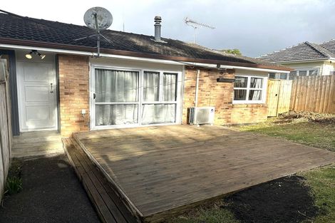 Photo of property in 45 Hogans Road, Glenfield, Auckland, 0629