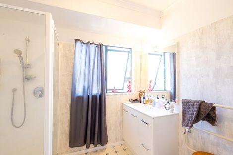 Photo of property in 115 Schnell Drive, Kelvin Grove, Palmerston North, 4414