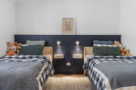 Photo of property in 10 Sentinel Road, Herne Bay, Auckland, 1011