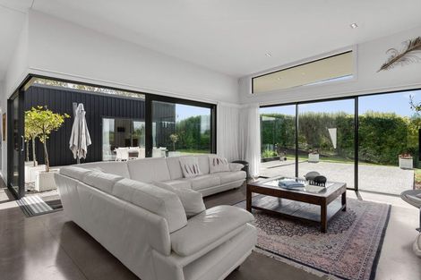 Photo of property in 9 Birdie Way, Martinborough, 5711