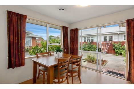 Photo of property in 2/5 Broadbent Street, Riccarton, Christchurch, 8041