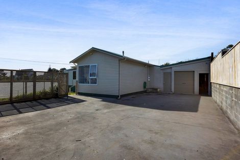 Photo of property in 42 Whakapaki Street, Urenui, 4375