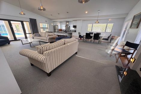 Photo of property in 29 Beach Road, Waikawa, Picton, 7220