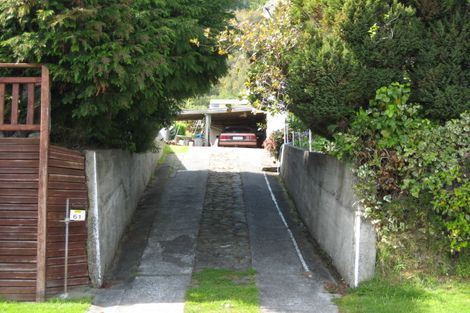 Photo of property in 61 Hampden Street, Picton, 7220