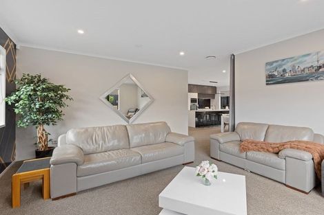 Photo of property in 6 Huarahi Pai Road, Huapai, Kumeu, 0810