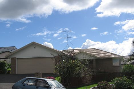 Photo of property in 7 Ryden Place, Glen Eden, Auckland, 0602