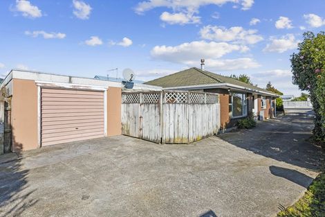 Photo of property in 28 Kapiti Road, Paraparaumu, 5032