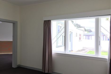 Photo of property in 18-20 Poplar Grove, Thorndon, Wellington, 6011