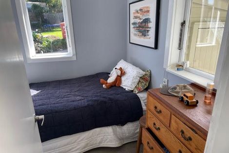 Photo of property in 10 Domain Crescent, Muriwai, Waimauku, 0881