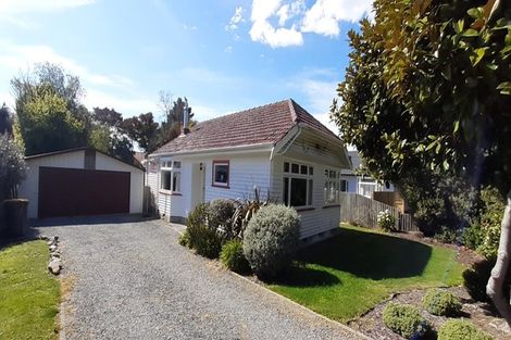 Photo of property in 209 Centaurus Road, Saint Martins, Christchurch, 8022