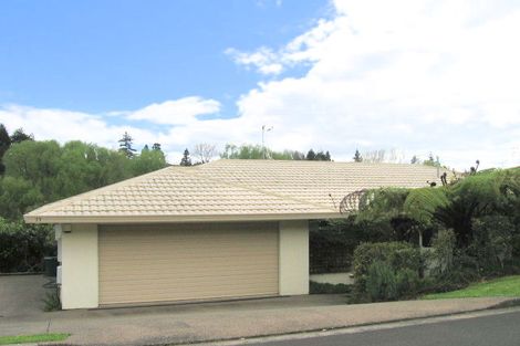 Photo of property in 77 Little John Drive, Bellevue, Tauranga, 3110