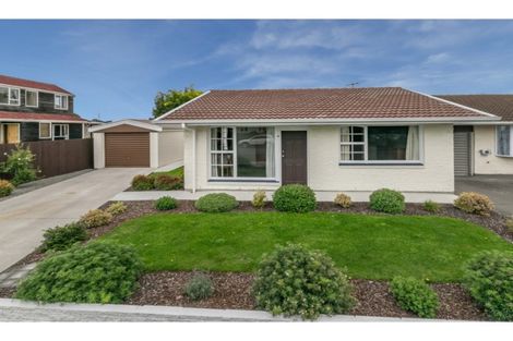 Photo of property in 4/2 Third Street, Belfast, Christchurch, 8051