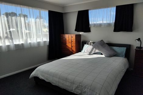 Photo of property in 70a Featherston Street, Takaro, Palmerston North, 4412