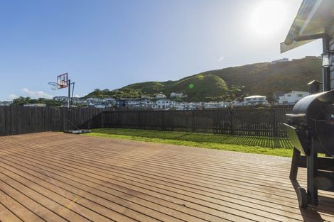 Photo of property in 33 Rochdale Drive, Churton Park, Wellington, 6037