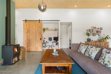 Photo of property in 5 Lakefield Close, Kingston, Athol, 9793