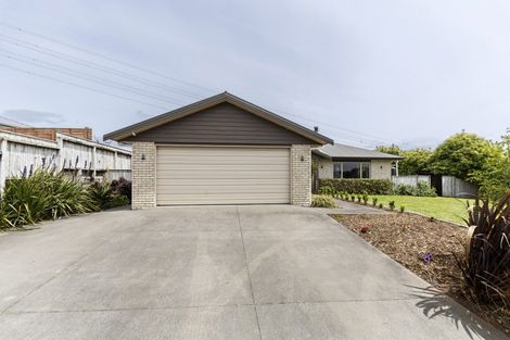Photo of property in 3a Honeyfield Drive, Whalers Gate, New Plymouth, 4310