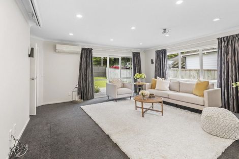 Photo of property in 60 Airlie Road, Plimmerton, Porirua, 5026