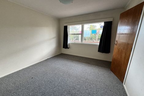 Photo of property in 18 Luton Avenue, Sunnyhills, Auckland, 2010