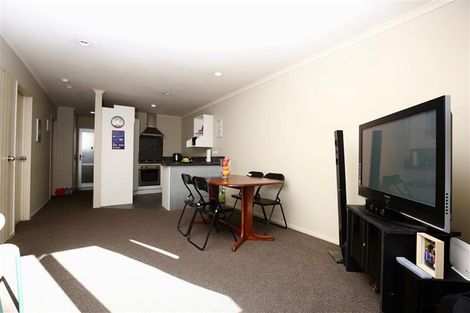 Photo of property in 22 George Deane Place, Greenhithe, Auckland, 0632