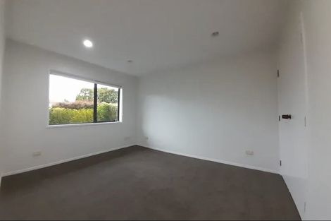 Photo of property in 301 Bucklands Beach Road, Bucklands Beach, Auckland, 2012
