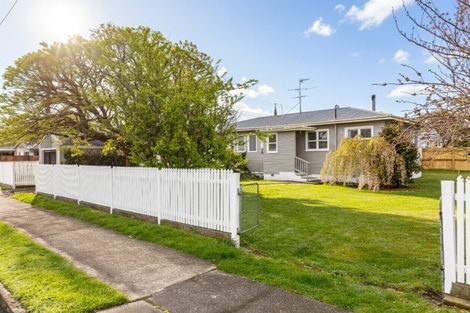 Photo of property in 5 Jellicoe Street, Greytown, 5712