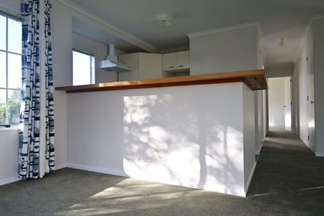 Photo of property in 24 Loughanure Place, Massey, Auckland, 0614