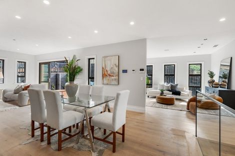 Photo of property in 7 Halcyon Bay Lane, Wainui, 0992