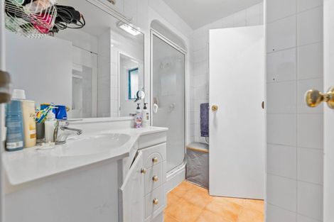 Photo of property in 2/743 Acacia Bay Road, Acacia Bay, Taupo, 3330