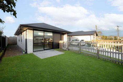 Photo of property in 2/2 Grange Avenue, Nawton, Hamilton, 3200