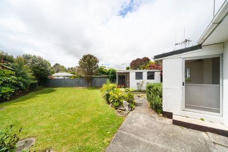 Photo of property in 32 Parkland Crescent, Terrace End, Palmerston North, 4410