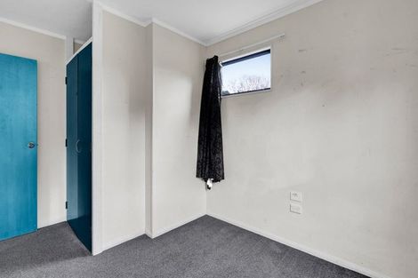 Photo of property in 12 Seaview Road, Marfell, New Plymouth, 4310