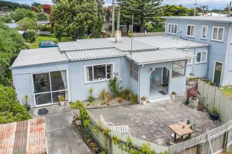 Photo of property in 5 Ngatiawa Street, Himatangi Beach, Foxton, 4891