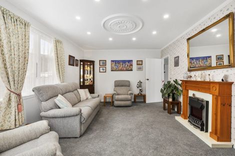 Photo of property in 44 Churton Crescent, Taita, Lower Hutt, 5011