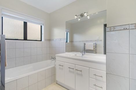 Photo of property in 2/61 Amaru Road, One Tree Hill, Auckland, 1061