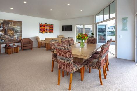 Photo of property in 218a Beverley Terrace, Whangamata, 3620