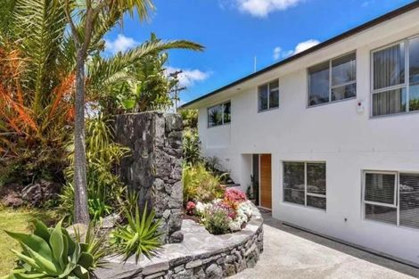 Photo of property in 1086 Beach Road, Torbay, Auckland, 0630