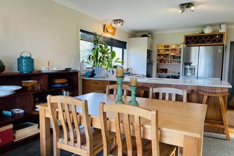 Photo of property in 330 No 2 Road, Te Puke, 3182