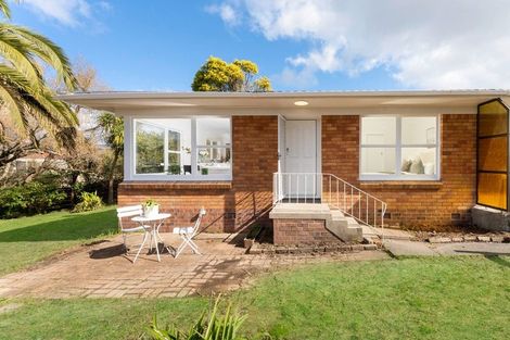 Photo of property in 2/14 Kapiti Place, Sunnynook, Auckland, 0620
