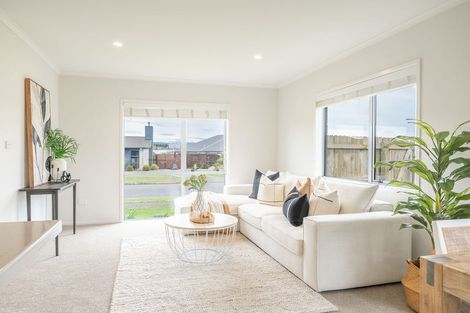 Photo of property in 100 Puhirake Crescent, Pyes Pa, Tauranga, 3112